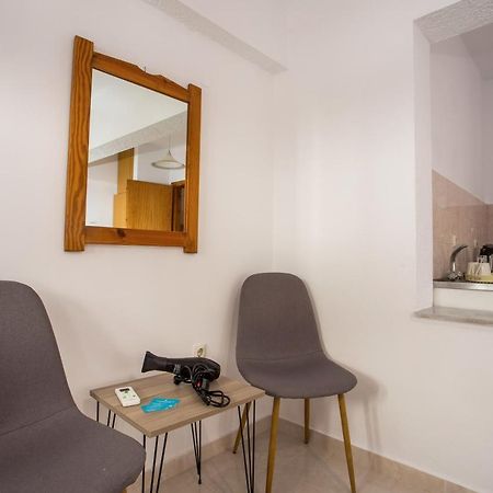 Anastasia Apartment 阿凡投 外观 照片