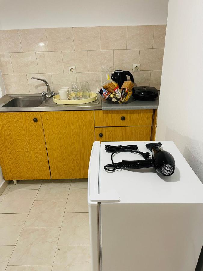 Anastasia Apartment 阿凡投 外观 照片